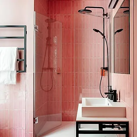 Edgar Marais - Temple Aparthotel 4*