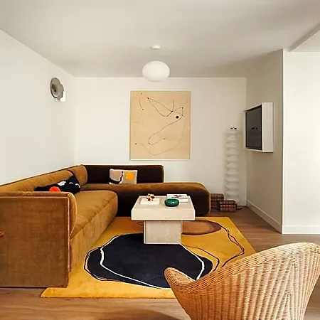 Edgar Marais - Temple Apartmanhotel